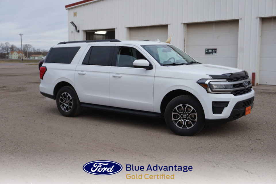 Used 2023 Ford Expedition XLT with VIN 1FMJK1J8XPEA61311 for sale in New Prague, Minnesota