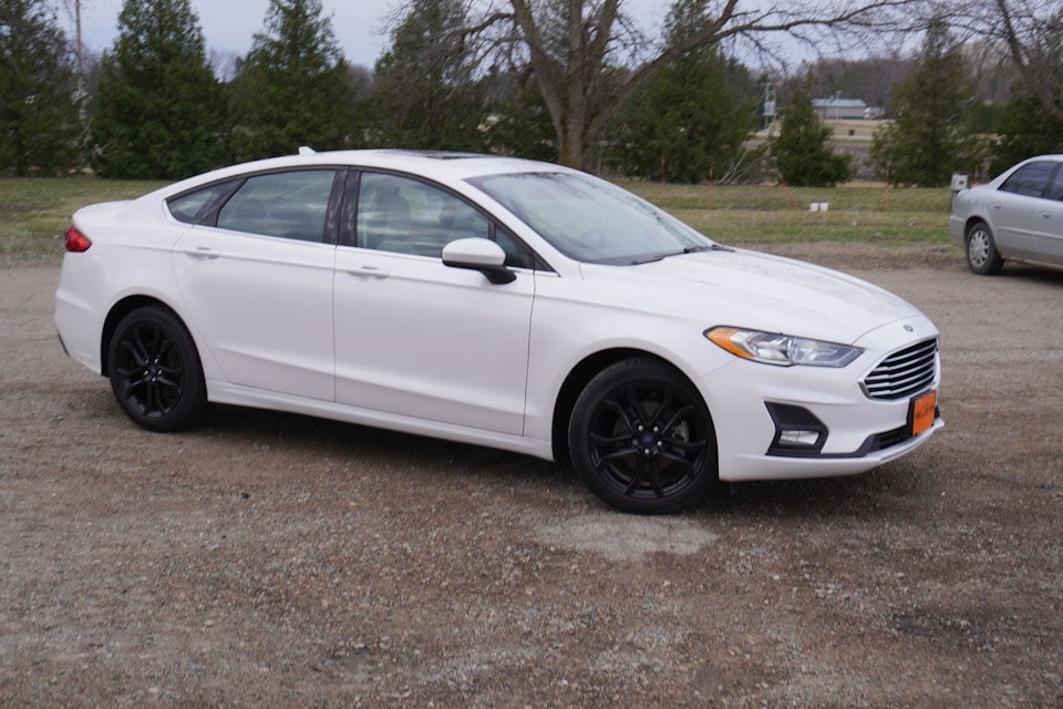 Used 2020 Ford Fusion SE with VIN 3FA6P0HD3LR230686 for sale in New Prague, Minnesota